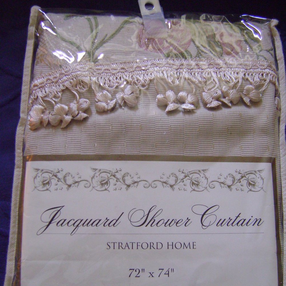 NWOT Jacquard Shower Curtain  72 x 74   Beige with attached Floral Valance